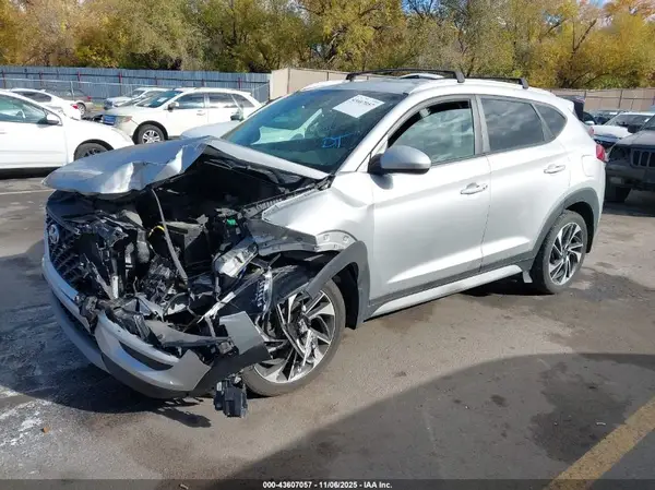KM8J3CAL6LU275046 2020 HYUNDAI TUCSON - Image 2