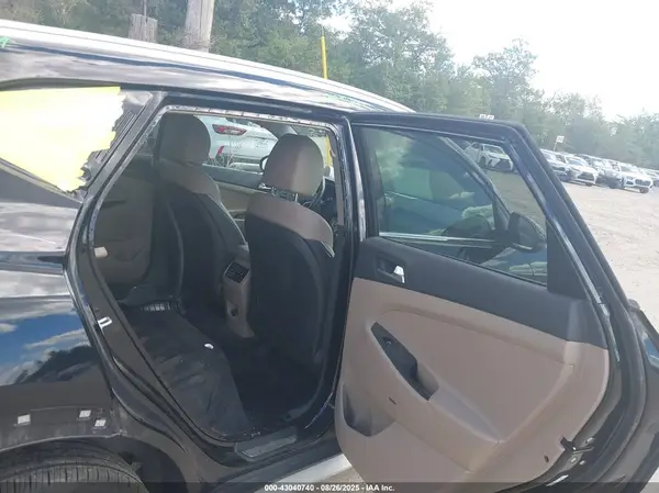 KM8J3CAL6MU322576 2021 HYUNDAI TUCSON - Image 8