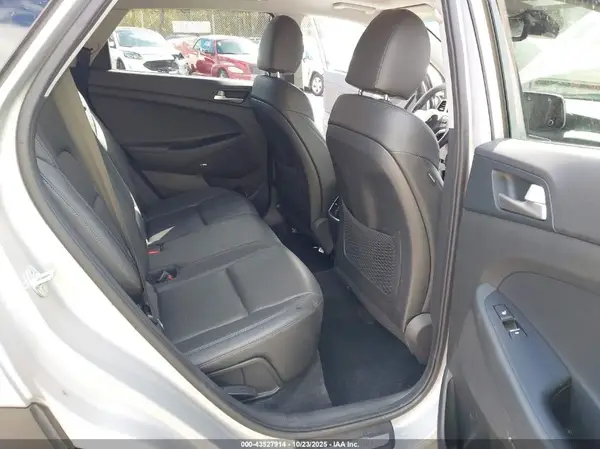 KM8J3CAL6MU388514 2021 HYUNDAI TUCSON - Image 8