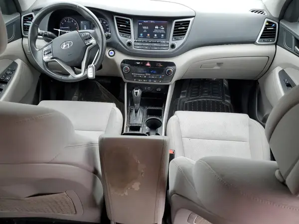 KM8J3CAL7JU745386 2018 HYUNDAI TUCSON - Image 8