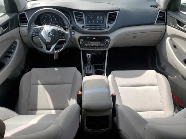 KM8J3CAL7JU752175 2018 HYUNDAI TUCSON - Image 8