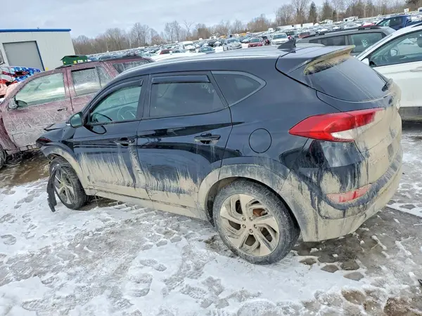 KM8J3CAL7JU755142 2018 HYUNDAI TUCSON - Image 2