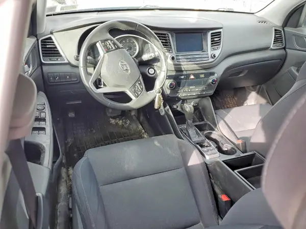 KM8J3CAL7JU755142 2018 HYUNDAI TUCSON - Image 8