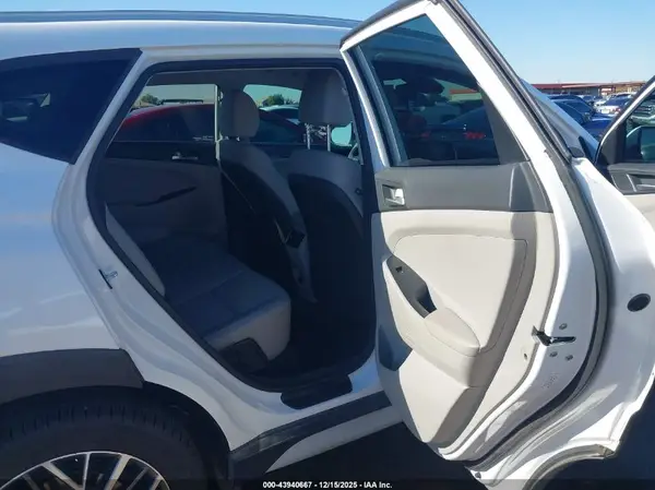 KM8J3CAL7KU044204 2019 HYUNDAI TUCSON - Image 8