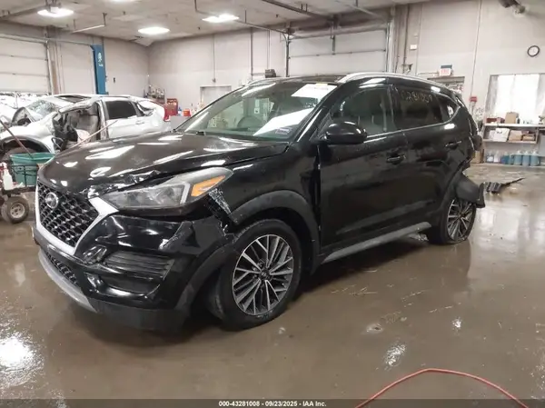 KM8J3CAL7KU900942 2019 HYUNDAI TUCSON - Image 2