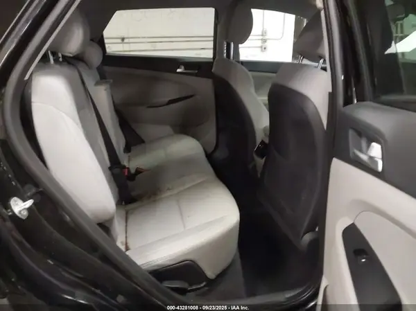 KM8J3CAL7KU900942 2019 HYUNDAI TUCSON - Image 8