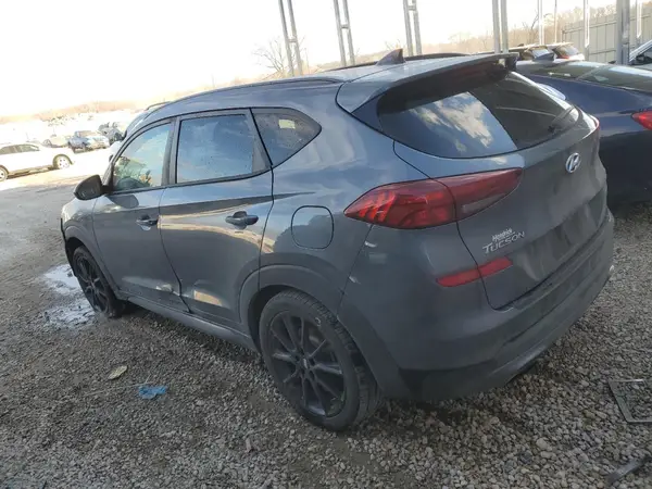 KM8J3CAL7KU984356 2019 HYUNDAI TUCSON - Image 2