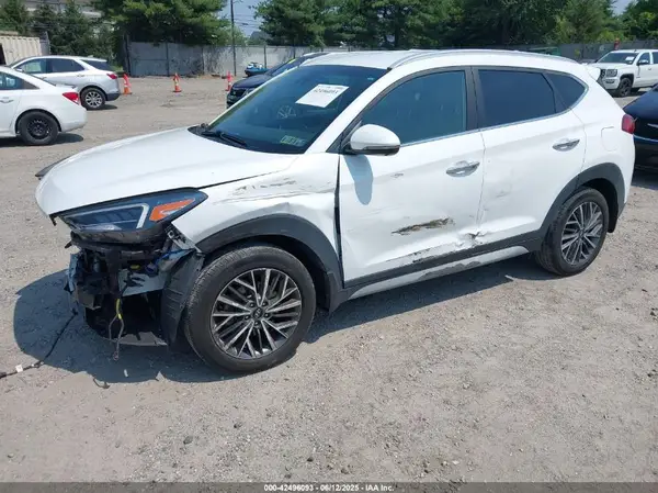 KM8J3CAL7LU239981 2020 HYUNDAI TUCSON - Image 2