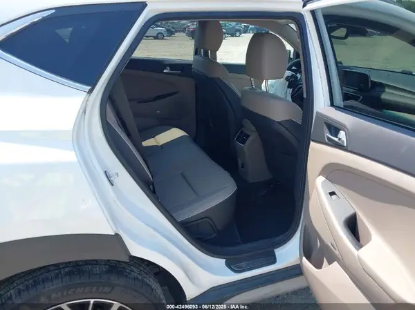 KM8J3CAL7LU239981 2020 HYUNDAI TUCSON - Image 8