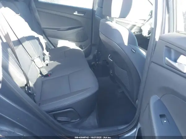 KM8J3CAL7MU378719 2021 HYUNDAI TUCSON - Image 8