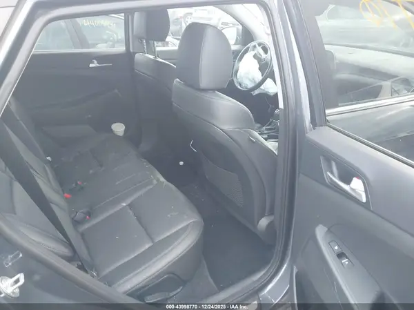 KM8J3CAL7MU387615 2021 HYUNDAI TUCSON - Image 8