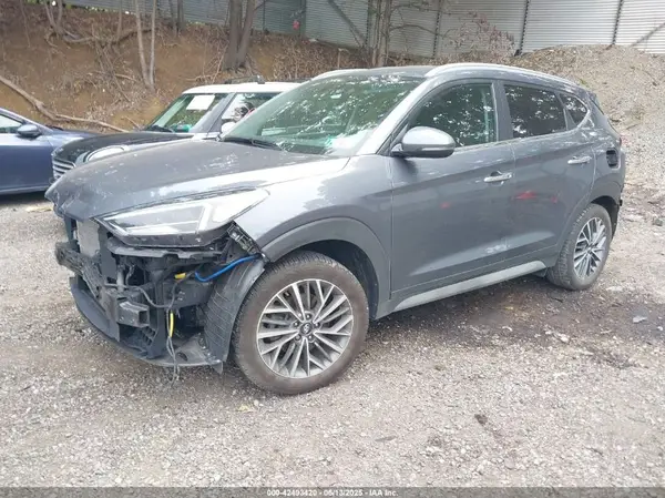 KM8J3CAL8KU030179 2019 HYUNDAI TUCSON - Image 2