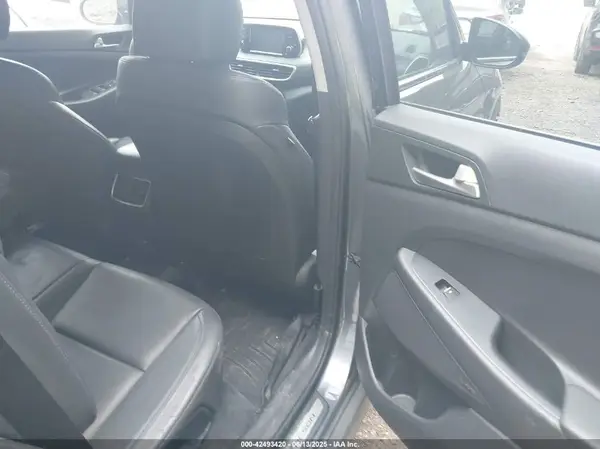 KM8J3CAL8KU030179 2019 HYUNDAI TUCSON - Image 8