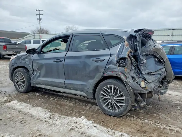 KM8J3CAL8KU951818 2019 HYUNDAI TUCSON - Image 2