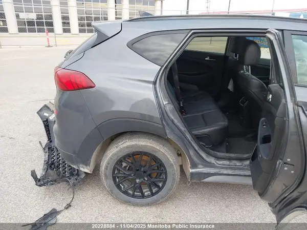 KM8J3CAL8KU976301 2019 HYUNDAI TUCSON - Image 8