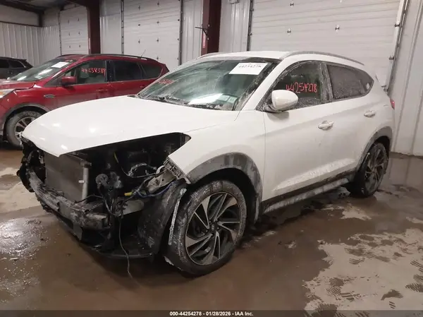KM8J3CAL8LU271189 2020 HYUNDAI TUCSON - Image 2