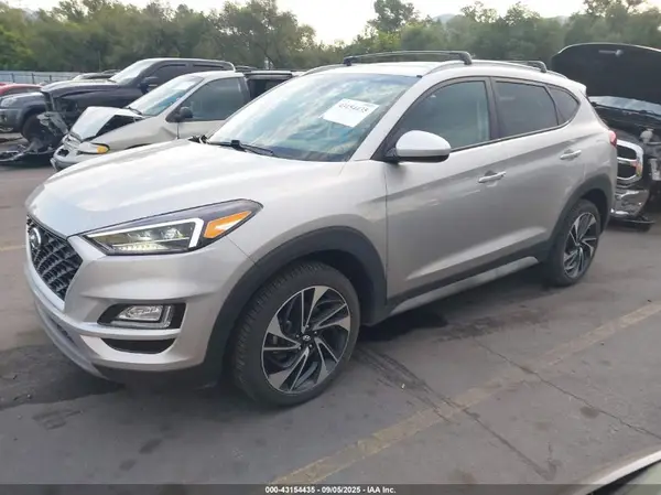 KM8J3CAL8MU314611 2021 HYUNDAI TUCSON - Image 2