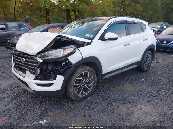 KM8J3CAL8MU390197 2021 HYUNDAI TUCSON - Image 2