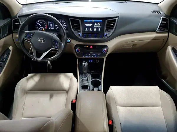 KM8J3CAL9JU686695 2018 HYUNDAI TUCSON - Image 8