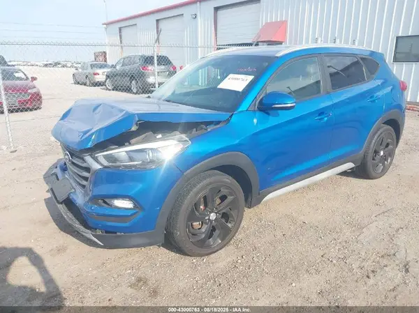 KM8J3CAL9JU793147 2018 HYUNDAI TUCSON - Image 2