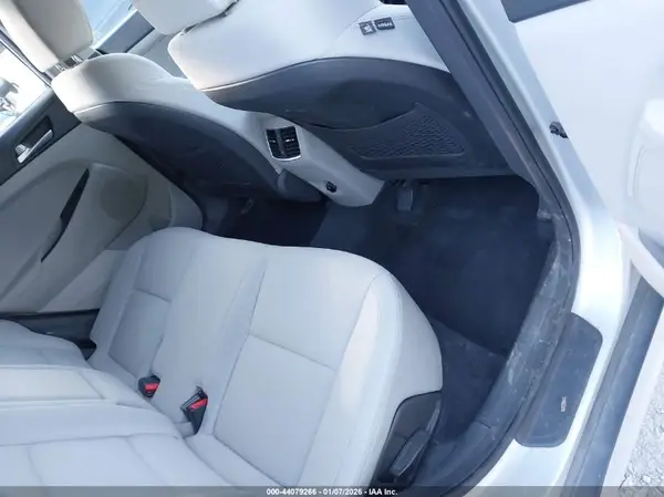 KM8J3CAL9KU018364 2019 HYUNDAI TUCSON - Image 8