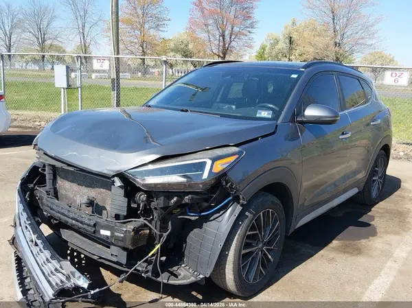 KM8J3CAL9KU047914 2019 HYUNDAI TUCSON - Image 2