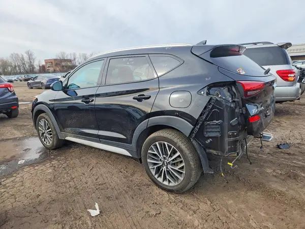 KM8J3CAL9KU980325 2019 HYUNDAI TUCSON - Image 2