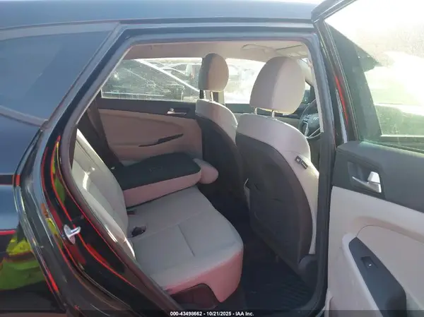 KM8J3CAL9LU136707 2020 HYUNDAI TUCSON - Image 8