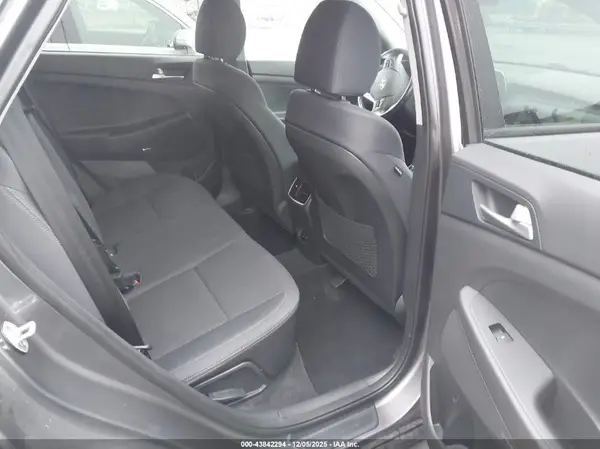 KM8J3CAL9LU165382 2020 HYUNDAI TUCSON - Image 8