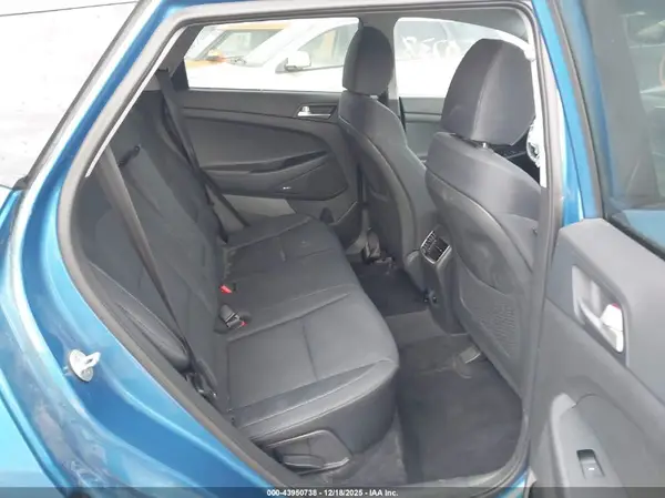 KM8J3CAL9LU171327 2020 HYUNDAI TUCSON - Image 8