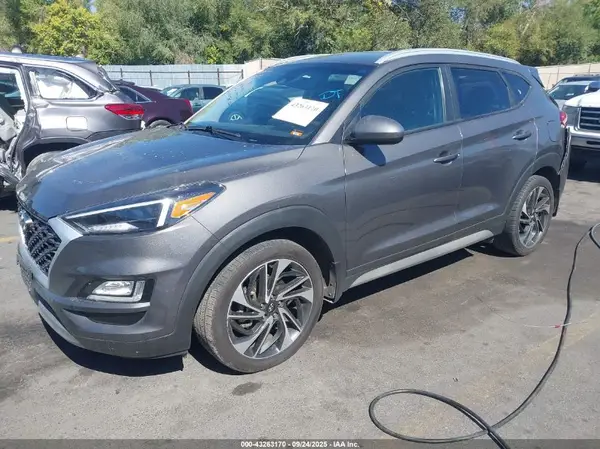 KM8J3CAL9LU208599 2020 HYUNDAI TUCSON - Image 2