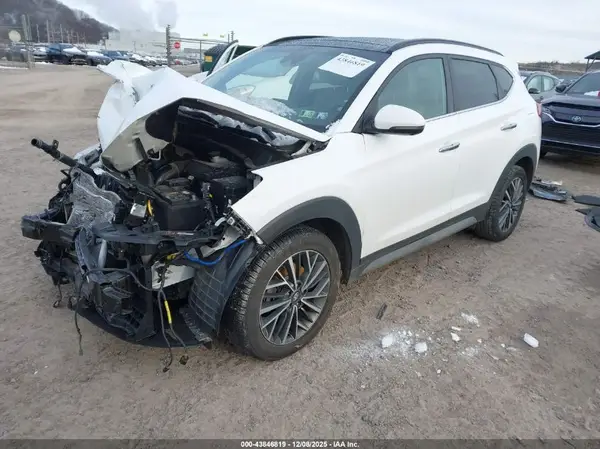 KM8J3CAL9MU298158 2021 HYUNDAI TUCSON - Image 2