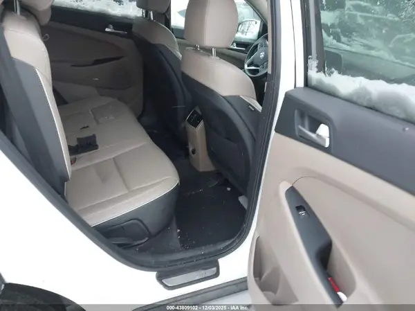 KM8J3CAL9MU360206 2021 HYUNDAI TUCSON - Image 8