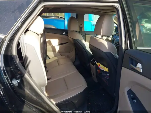 KM8J3CAL9MU410831 2021 HYUNDAI TUCSON - Image 8