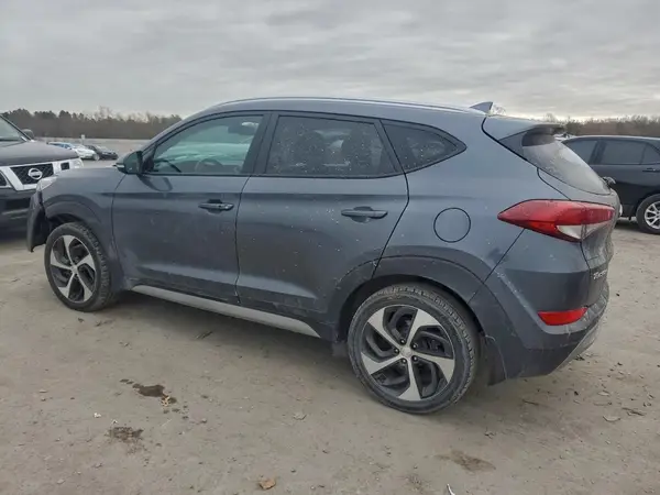 KM8J3CALXJU686480 2018 HYUNDAI TUCSON - Image 2
