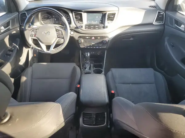 KM8J3CALXJU714651 2018 HYUNDAI TUCSON - Image 8