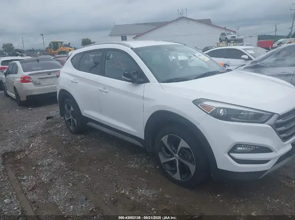 KM8J3CALXJU741025 2018 HYUNDAI TUCSON - Image 1