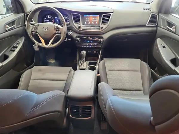 KM8J3CALXJU762862 2018 HYUNDAI TUCSON - Image 8
