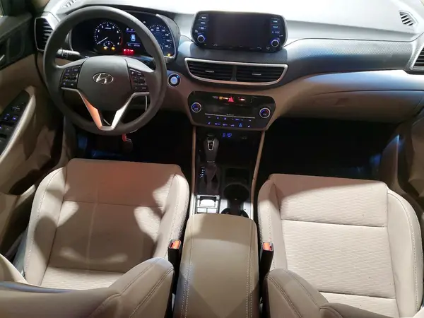 KM8J3CALXKU033116 2019 HYUNDAI TUCSON - Image 8