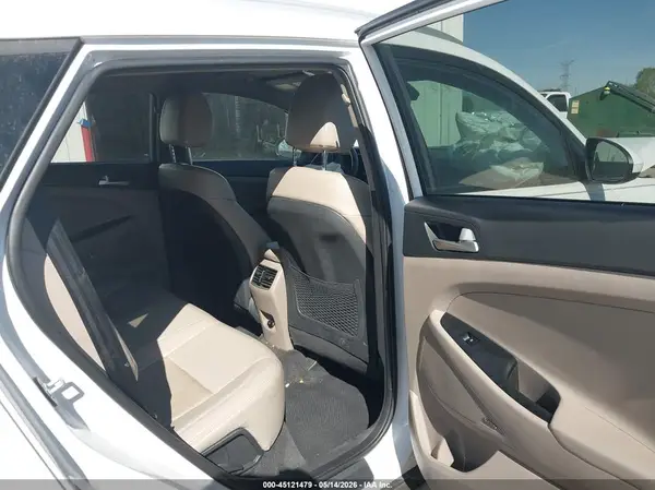 KM8J3CALXKU037683 2019 HYUNDAI TUCSON - Image 8
