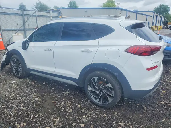 KM8J3CALXKU848979 2019 HYUNDAI TUCSON - Image 2