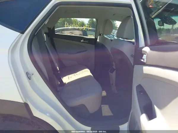 KM8J3CALXKU880413 2019 HYUNDAI TUCSON - Image 8