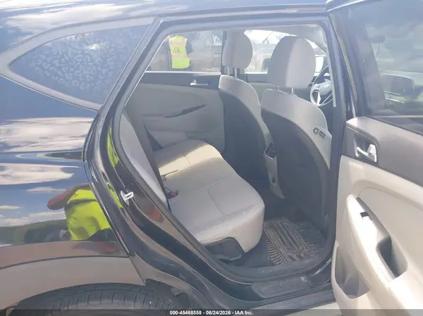KM8J3CALXKU883814 2019 HYUNDAI TUCSON - Image 8