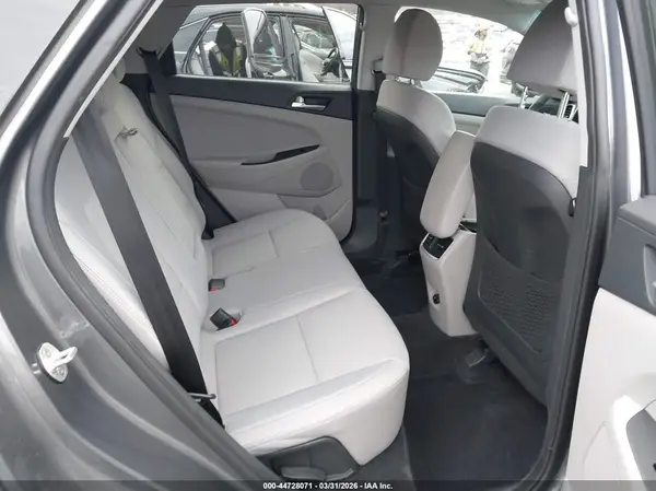 KM8J3CALXKU934356 2019 HYUNDAI TUCSON - Image 8