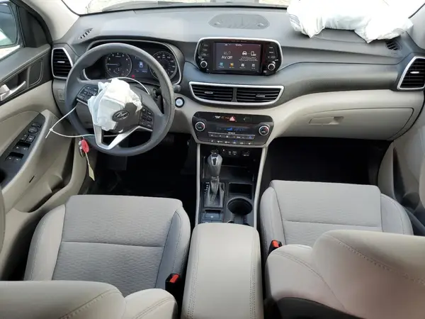 KM8J3CALXKU964960 2019 HYUNDAI TUCSON - Image 8