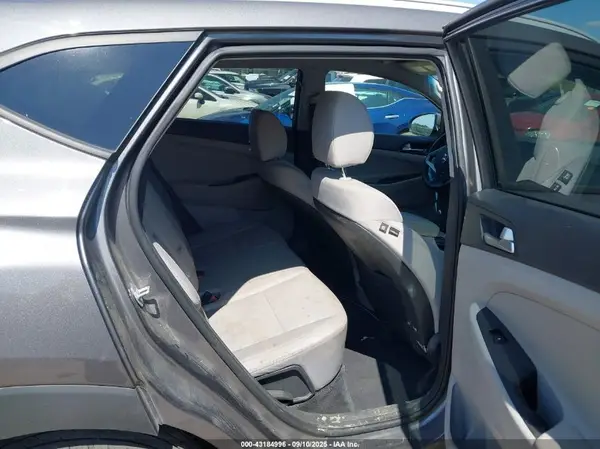 KM8J3CALXLU083435 2020 HYUNDAI TUCSON - Image 8