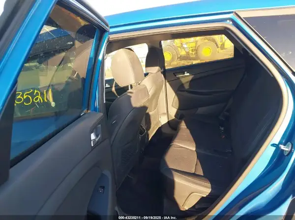 KM8J3CALXLU172745 2020 HYUNDAI TUCSON - Image 8