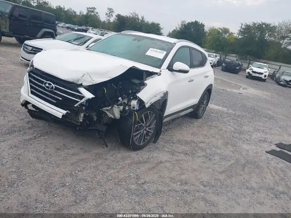 KM8J3CALXLU247217 2020 HYUNDAI TUCSON - Image 2