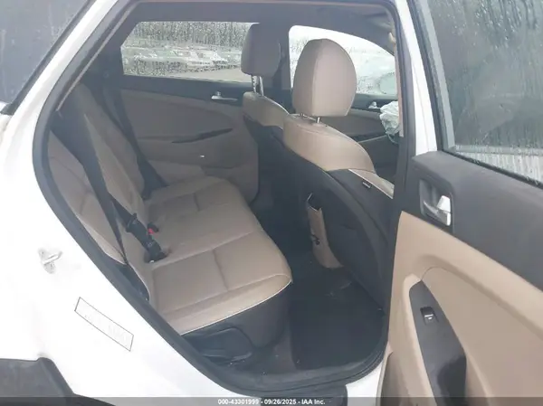 KM8J3CALXLU247217 2020 HYUNDAI TUCSON - Image 8