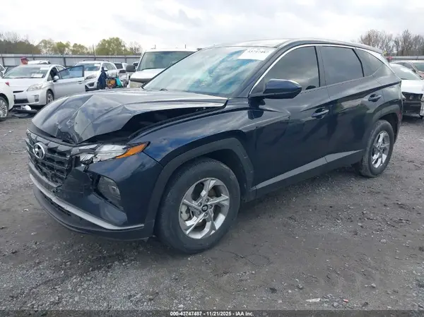 KM8JA3AE4NU031955 2022 HYUNDAI TUCSON - Image 2